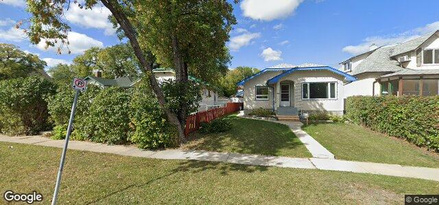 Larawan ng 245 Kitson Street sa Winnipeg, Manitoba
