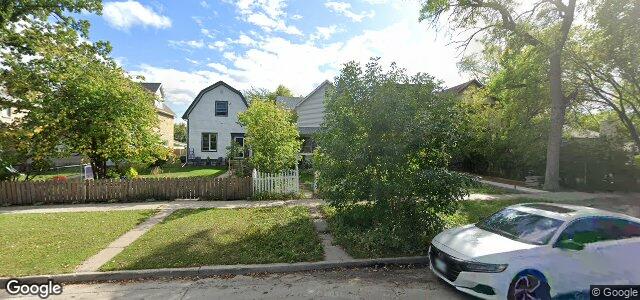 Larawan ng 250 Eugenie Street sa Winnipeg, Manitoba