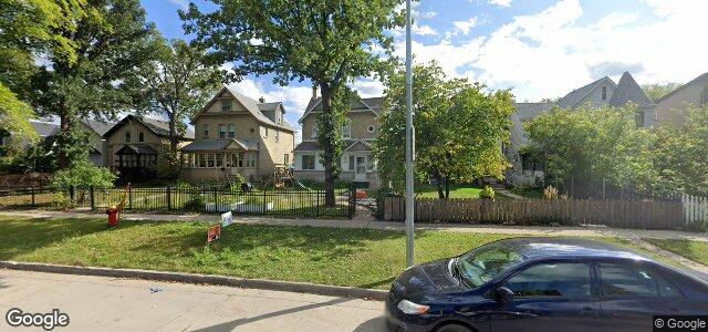 Larawan ng 256 Eugenie Street sa Winnipeg, Manitoba