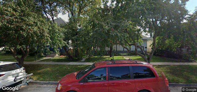 Larawan ng 376 Eugenie Street sa Winnipeg, Manitoba