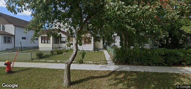 Larawan ng 377 Eugenie Street sa Winnipeg, Manitoba