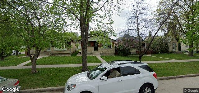 Larawan ng 384 Dubuc Street sa Winnipeg, Manitoba