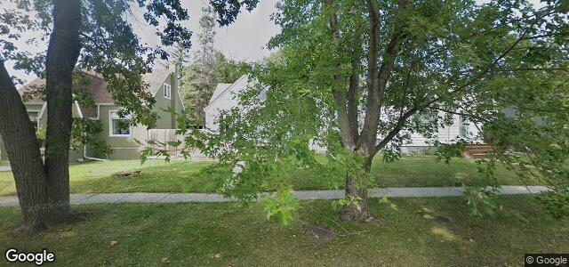 Photo of 421 Eugenie Street in Winnipeg, Manitoba