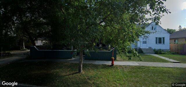 Larawan ng 448 Lariviere Street sa Winnipeg, Manitoba