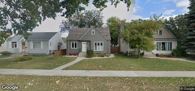 Larawan ng 52 Des Meurons Street sa Winnipeg, Manitoba