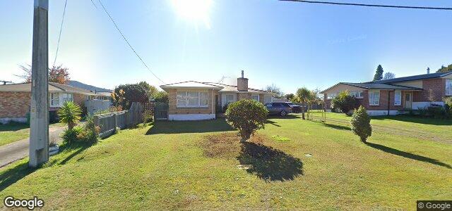 Larawan ng 61 Hillcrest Avenue sa Winnipeg, Manitoba