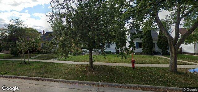 Larawan ng 75 Braemar Avenue sa Winnipeg, Manitoba
