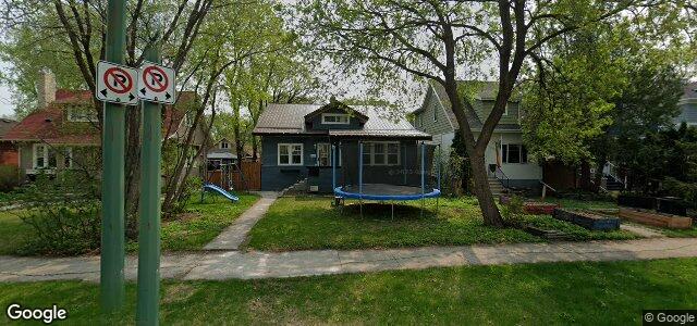 Larawan ng 104 Monck Avenue sa Winnipeg, Manitoba