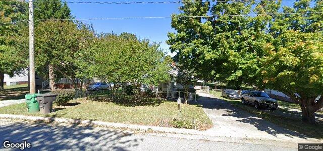 Larawan ng 111 Lawndale Avenue sa Winnipeg, Manitoba