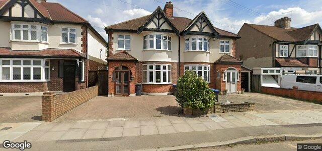 Larawan ng 114 Claremont Avenue sa Winnipeg, Manitoba