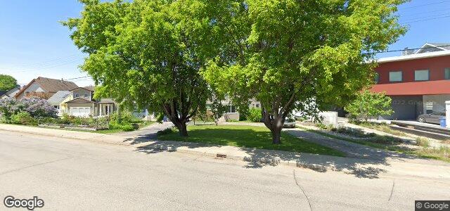 Photo of 118 Lyndale Drive in Winnipeg, Manitoba