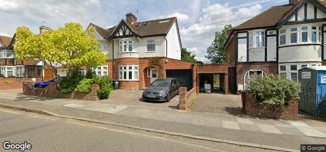 Larawan ng 124 Claremont Avenue sa Winnipeg, Manitoba