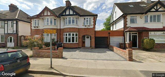 Larawan ng 125 Claremont Avenue sa Winnipeg, Manitoba