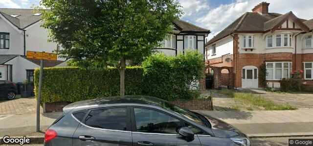 Larawan ng 129 Claremont Avenue sa Winnipeg, Manitoba