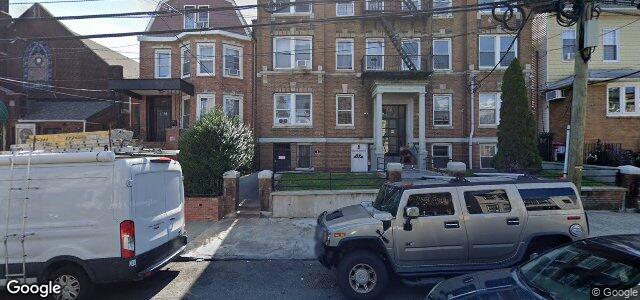 Larawan ng 201 Claremont Avenue sa Winnipeg, Manitoba