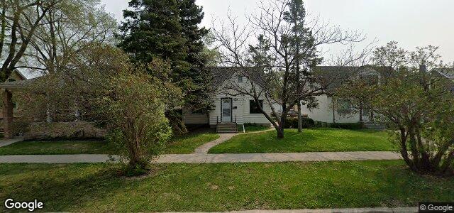Photo of 204 Pinedale Avenue in Winnipeg, Manitoba