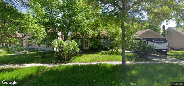 Larawan ng 210 Birchdale Avenue sa Winnipeg, Manitoba