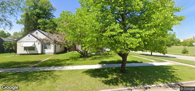 Larawan ng 211 Birchdale Avenue sa Winnipeg, Manitoba