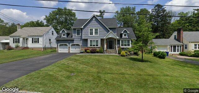 Photo of 38 Beechwood Place in Winnipeg, Manitoba