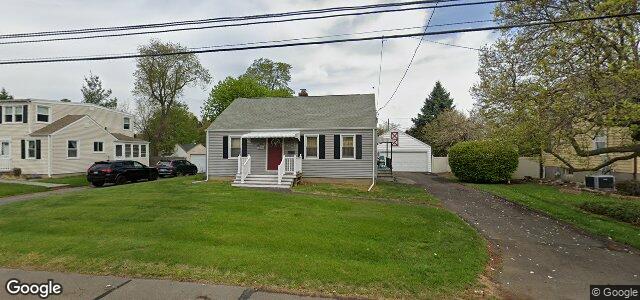 Larawan ng 40 Ferndale Avenue sa Winnipeg, Manitoba