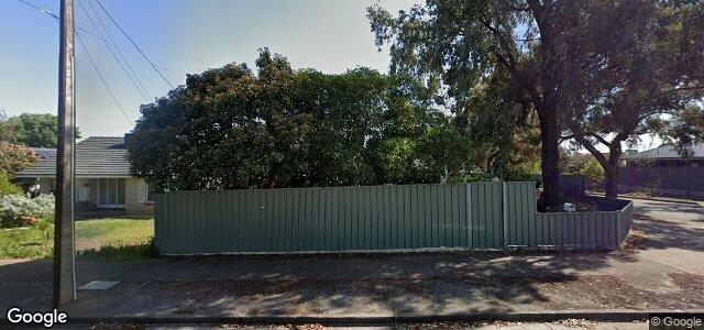 Larawan ng 43 Lloyd Street sa Winnipeg, Manitoba