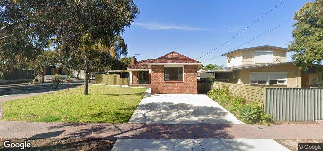 Larawan ng 44 Lloyd Street sa Winnipeg, Manitoba