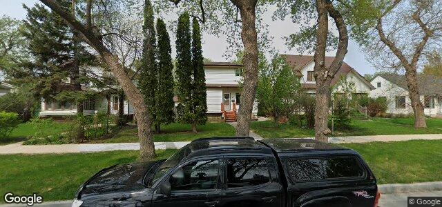 Larawan ng 47 Tache Avenue sa Winnipeg, Manitoba