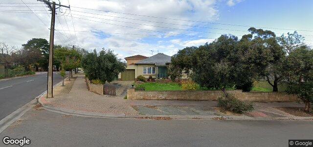 Larawan ng 60 Lloyd Street sa Winnipeg, Manitoba