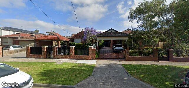 Larawan ng 68 Lloyd Street sa Winnipeg, Manitoba