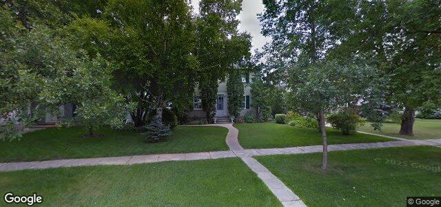Larawan ng 68 Tache Avenue sa Winnipeg, Manitoba