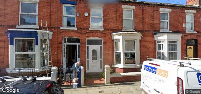 Larawan ng 84 Crawford Avenue sa Winnipeg, Manitoba