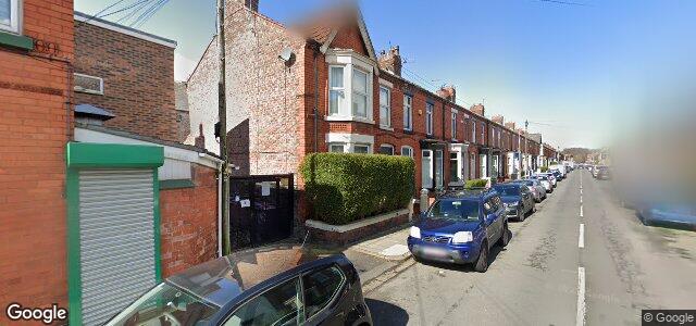 Larawan ng 94 Crawford Avenue sa Winnipeg, Manitoba