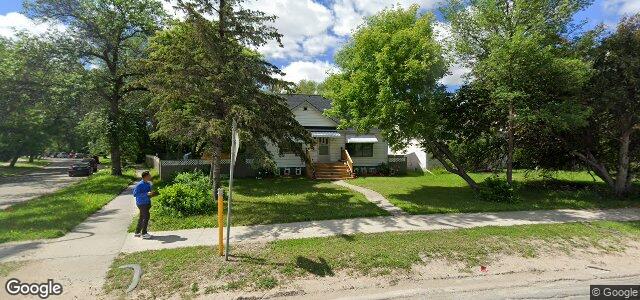 Larawan ng 115 Kenaston Boulevard sa Winnipeg, Manitoba