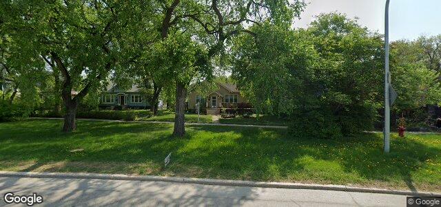 Larawan ng 1670 Wellington Crescent sa Winnipeg, Manitoba
