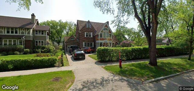 Larawan ng 211 Lamont Boulevard sa Winnipeg, Manitoba