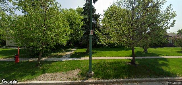 Larawan ng 233 Lamont Boulevard sa Winnipeg, Manitoba