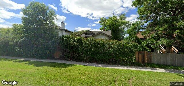 Larawan ng 41 Kenaston Boulevard sa Winnipeg, Manitoba