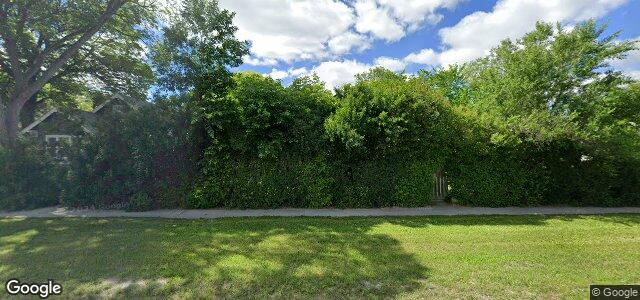 Larawan ng 53 Kenaston Boulevard sa Winnipeg, Manitoba