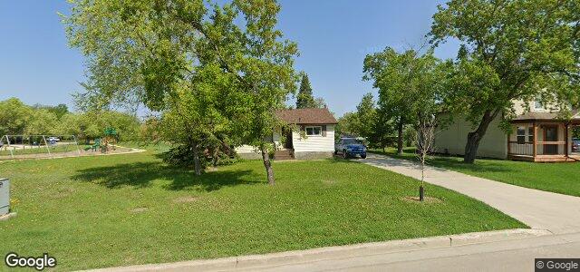 Larawan ng 1023 Ducharme Avenue sa Winnipeg, Manitoba