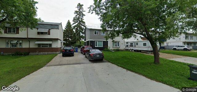 Photo of 147 Villeneuve Boulevard in Winnipeg, Manitoba