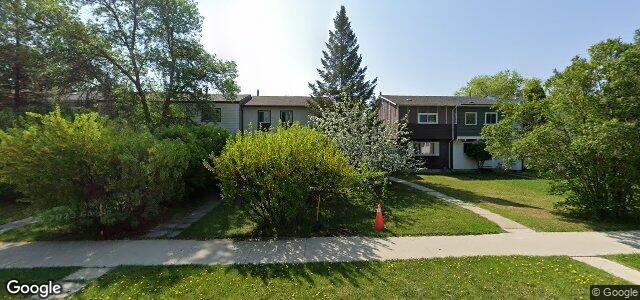 Larawan ng 330 Houde Drive sa Winnipeg, Manitoba
