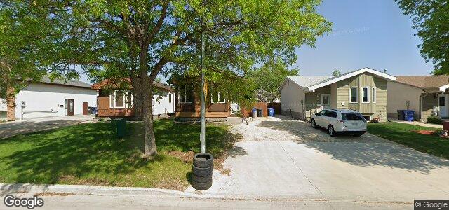 Photo of 353 Houde Drive in Winnipeg, Manitoba