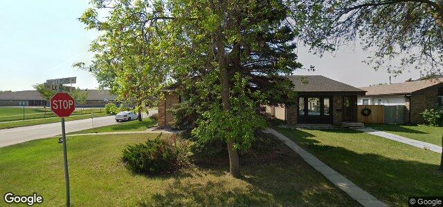 Larawan ng 4 La Porte Drive sa Winnipeg, Manitoba