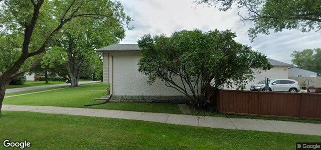 Larawan ng 98 Houde Drive sa Winnipeg, Manitoba