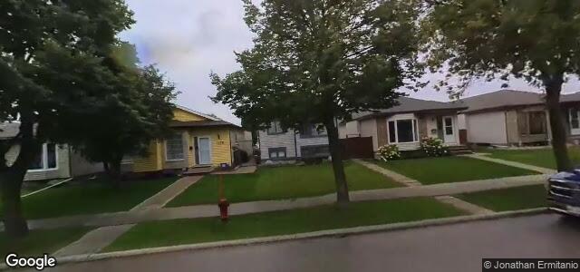 1302 Devonshire Drive W（加拿大曼尼托巴省温尼伯市）房屋照片