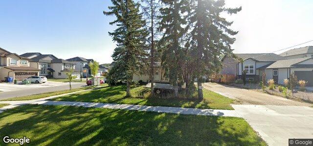 Larawan ng 1330 Ravelston Avenue W sa Winnipeg, Manitoba