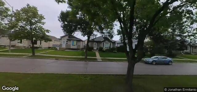 1345 Devonshire Drive W（加拿大曼尼托巴省溫尼伯市）房屋照片