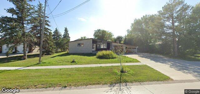 Larawan ng 1358 Ravelston Avenue W sa Winnipeg, Manitoba