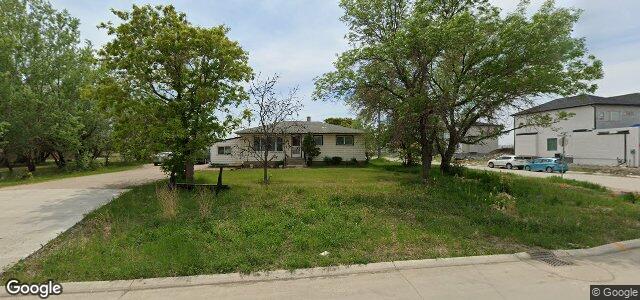 Larawan ng 1454 Ravelston Avenue W sa Winnipeg, Manitoba