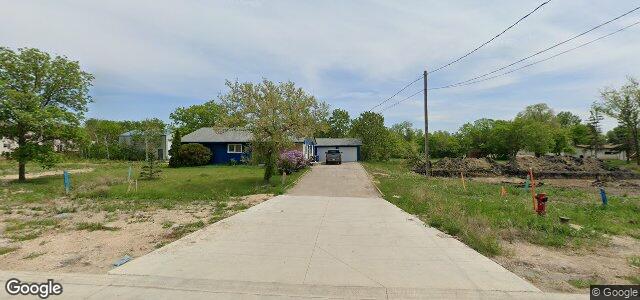 Larawan ng 1606 Ravelston Avenue W sa Winnipeg, Manitoba